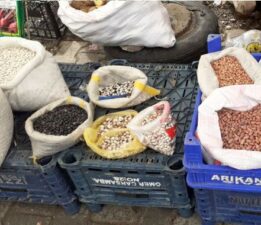 Tokat’ta ata fide tohumları tezgahlarda yerini aldı