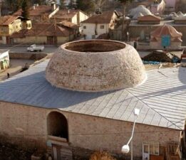 Yağıbasan Medresesi: Anadolu’nun İlk Medresesi
