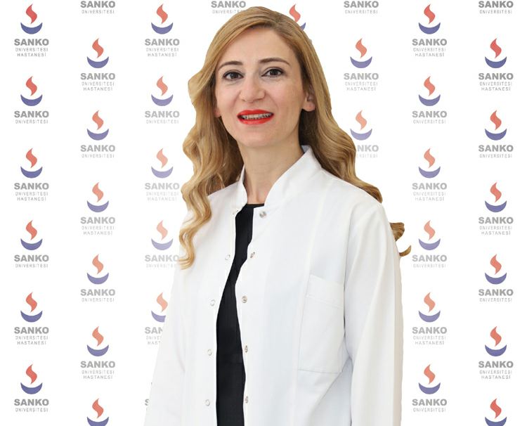 Doç. Dr. Yıldırım, “Akne sadece ergenlik döneminin sorunu değildir”