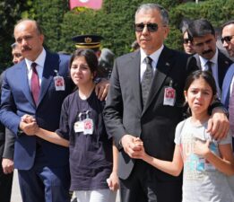 Şehit Polisimiz Hakan Telli’nin kızı yürekleri dağladı