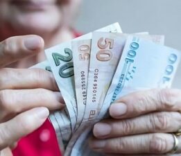 Cumhuriyet’in 100. yılında emeklilere ekstra ikramiye müjdesi