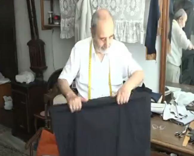 Tokatlı Gürel Usta 61 yıldır terzilik yapıyor