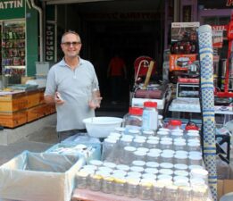 Kış hazırlıkları için cam kavonozlar tezgâhlarda…