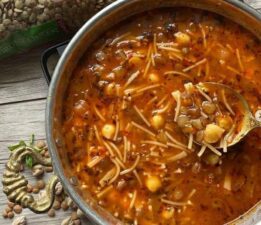 Lezzetli ve besleyici Hanımağa çorbası