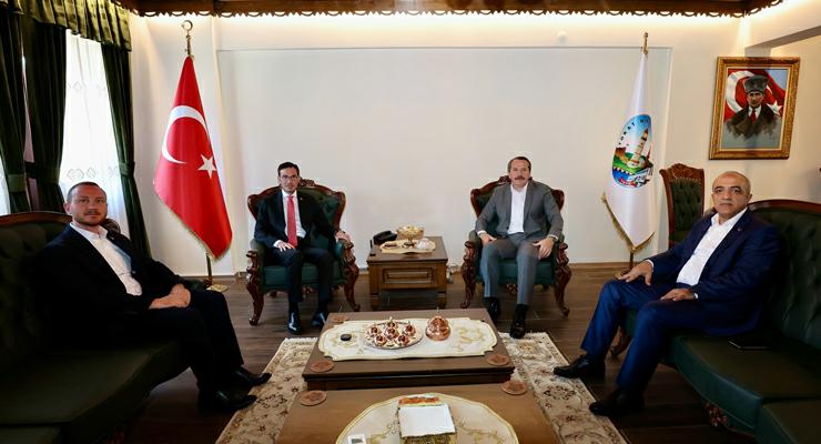 Memur-Sen Genel Başkanı Ali Yalçın Tokat’a geldi