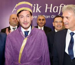 Başkan Mehmet Kemal Yazıcıoğlu kaftan giydi