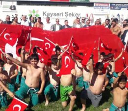 Kocakavak Karakucak Güreş Festivali coşkuyla gerçekleşti