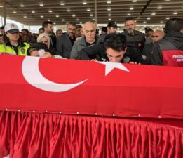 Şehit Polis Şeyda Yılmaz son yolculuğuna uğurlandı