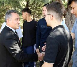 Rektör Prof. Dr. Yılmaz öğrencilerle bir araya geldi
