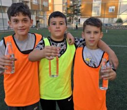 “Gazozuna Maç” turnuvasıyla çocuklar dijital dünyadan uzaklaştı