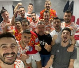 Voleybolda Niksar Belediyespor, Ziraat Bankası II deplasmanda 1-3 devirdi