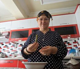 Adına şarkı yazılan Tokat sarması, tatlısıyla da damakları şenlendiriyor