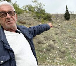 Yolu olmayan mezarlığa dürbünle ziyaret