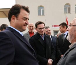 Vali Köklü ve Başkan Yazıcıoğlu, Öğrencilerle birlikte fidan dikti