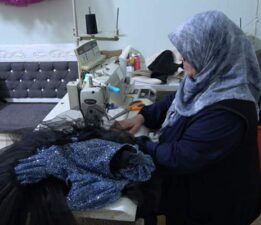 Giyemediği gelinlik içine ukde oldu, şimdi diktiği gelinlikler ile mutlu ediyor