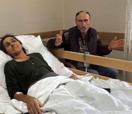 Karın ağrısıyla gittiği hastanede karnından 6 kiloluk kitle çıkartıldı