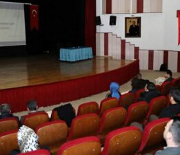 TOGÜ’de ‘Resmi Yazışma Kuralları’ eğitim programı sertifika töreni yapıldı