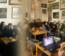 Salı Sohbetleri’nin bu haftaki konukları Sevgihan Telek ve Teoman Alpay’dı
