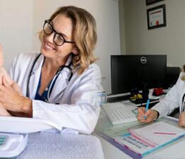 Dr. Yakar, “Çocukların iri ve uzun olmaları sağlıklı oldukları anlamına gelmiyor”