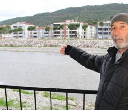 Yeşilırmak kirlilikten köpürdü