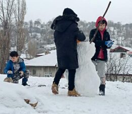 Tokat’ta yarıyıl tatili karla renklendi