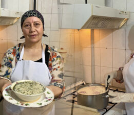 Tek başına hem çorba hem de ana yemek özelliği taşıyor