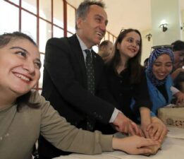 TOGÜ uluslararası ve engelli öğrencilerle geleneksel sanatları buluşturdu