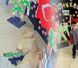 Küçük öğrenciden adaşına büyük vefa