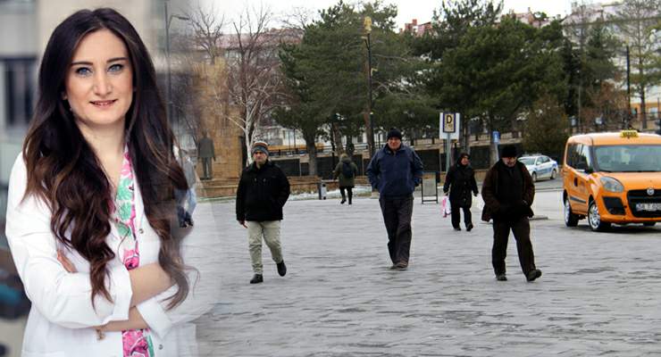 Psikolog Özkaya, “Geçmişe takılı kalan mutlu olamıyor”