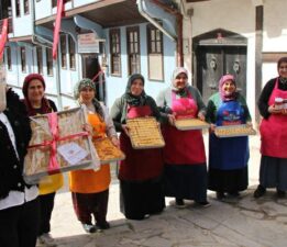 Küllerinden doğan tatlı, Bu baklavanın yapımında kül kullanılıyor