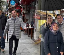Başkan Yazıcıoğlu eşi Elif Berrak hanımefendi ile birlikte esnaf ziyaretlerinde