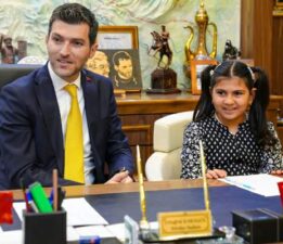 Minik Elif Naz’dan Erbaa Belediyesi’ne ziyaret