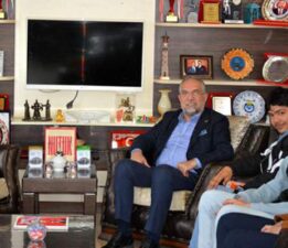 Sosyal Gençlik Kulübü’nden Başkan Sargın’a ziyaret