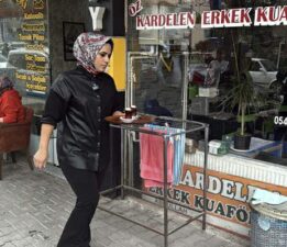 Tokat’ın ilk ve tek kadın çaycısı azmiyle örnek oluyor