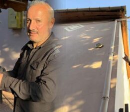 Tokat’ta evin çatısına yıldırım düştü, yuvadaki kuşlar telef oldu