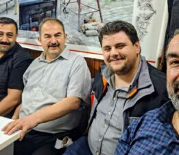 Eskimeyen kadim gönüllerle ‘İSLİ DEMLİK’te çay keyfi