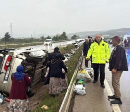 Tokat’ta iki otomobil çarpıştı: 5 kişi yaralandı