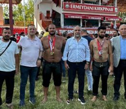 Zileli pehlivanlar Kırkpınar’da tarih yazdı