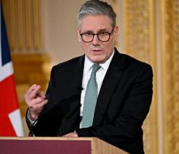 Keir Starmer, “İsrail adım atmazsa Filistin’i tanıyacağız”