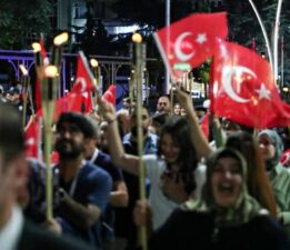 Zafer Bayramı’nın 103. yılı Tokat’ta fener alayı ve konserle kutlanıyor