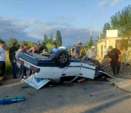 Tokat’ta otomobil ile traktör çarpıştı: 1 yaralı