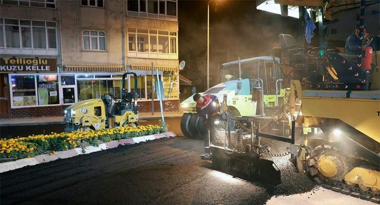 “Eski Niksar Yolu Kavşağı” gece mesaisiyle yenileniyor