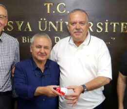 65 yaşında üniversiteli oldu