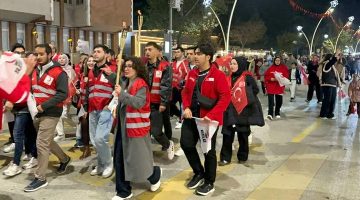 Tokat’ta, Cumhuriyet Bayramı “Fener Alayı” yürüyüşü