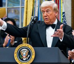 Trump, 1 milyon dolara “Trump Gold Card” vizesini başlattı