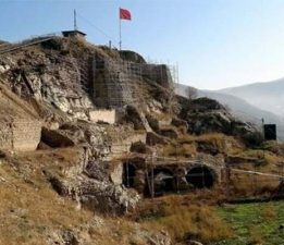 Tokat Kalesi, Bizans, Danişmend, Selçuklu ve Osmanlı’yı gördü