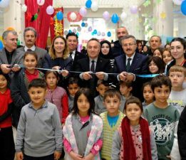 “Bir Varmış Bir Wİ-Fİ’ymiş” Eğitim Fakültesi’nde hayat buldu