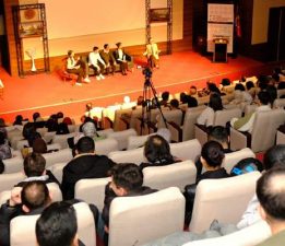 “Ah Şu Gençler” tiyatro oyunu TOGÜ’de sahnelendi