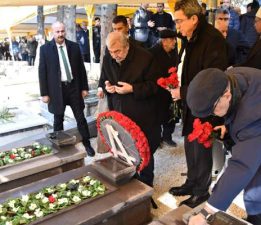 SANKO’nun kurucusu “Sani Konukoğlu” mezarı başında anıldı