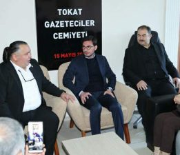Başkan Yazıcıoğlu Tokat Gazeteciler Cemiyeti’ni ziyaret etti